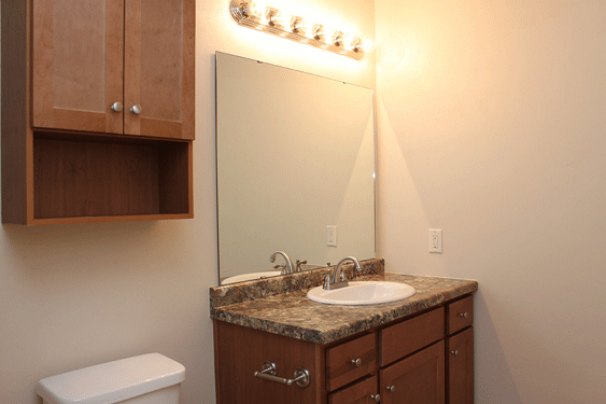 Main Full Bathroom
