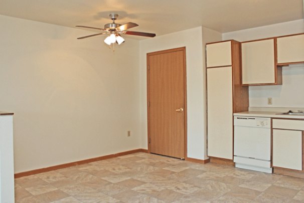 Dining & Kitchen